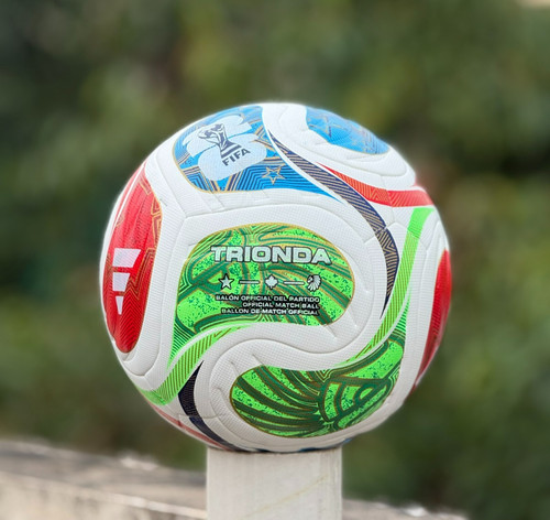 Adidas trionda pro fifa world - trionda,