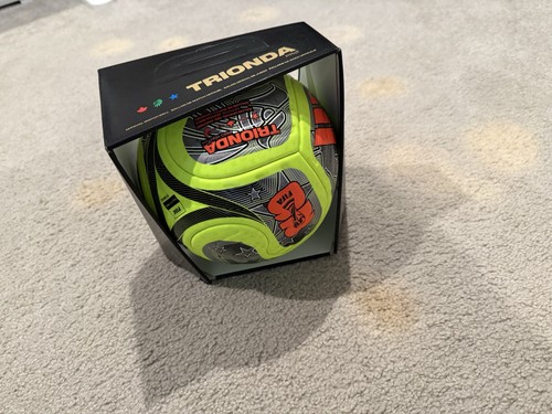 Autentico pallone invernale